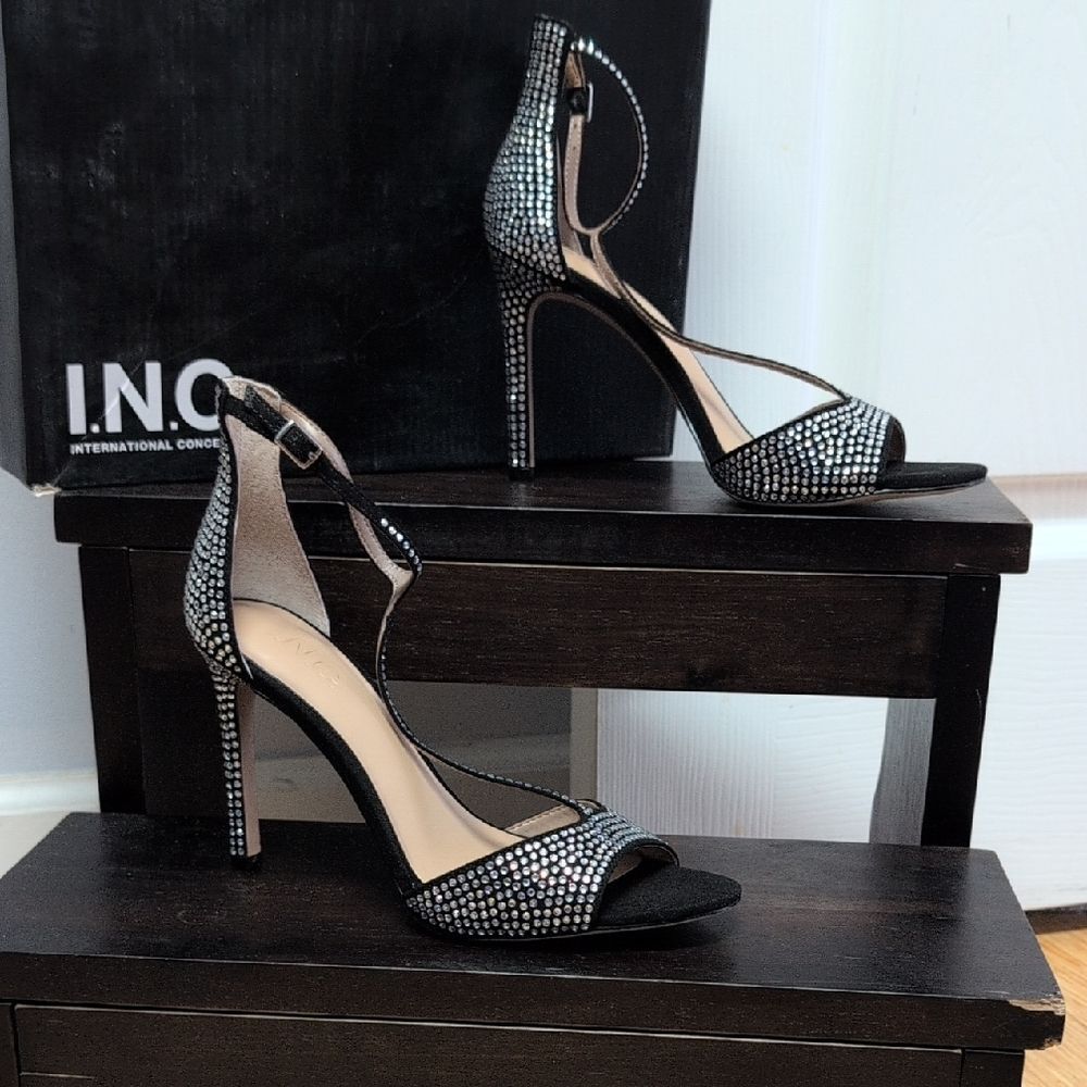 INC Firah T Strap Black Stiletto Peep Toe Silver Rhinestone Heels Size 6.5M NEW